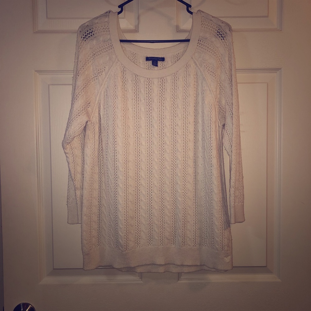 American Eagle Knitted Off-white Sweater SIZE: L